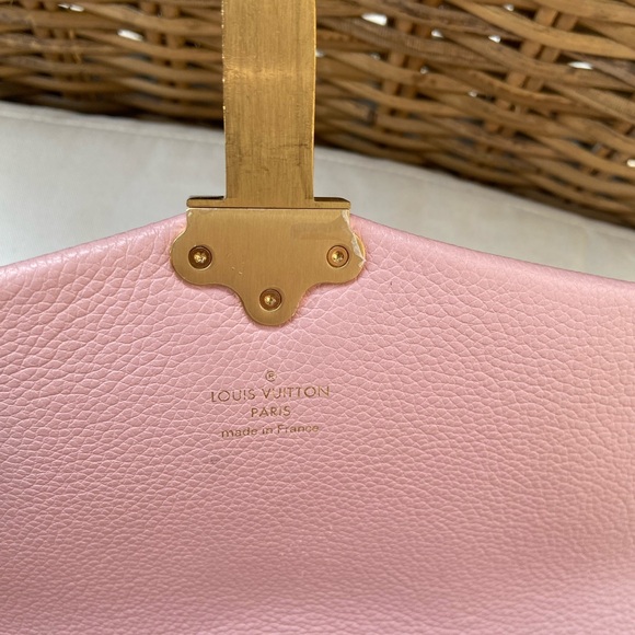 AUTHENTIC LOUIS VUITTON CLAPTON DAMIER EBENE MAGNOLIA CROSSBODY - Picture 10 of 12